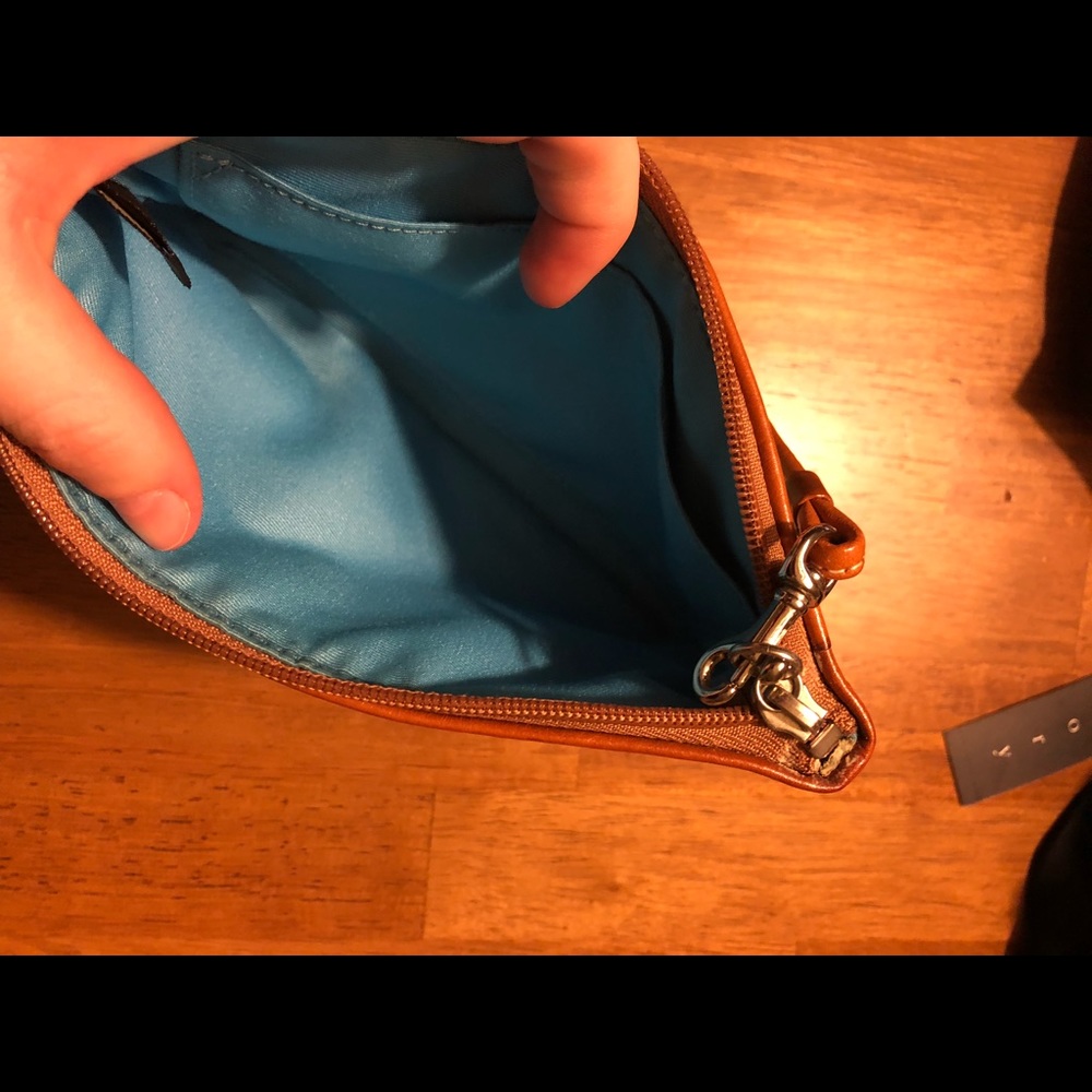 Coach Multicolor Wristlet like new - Picture 3 of 3